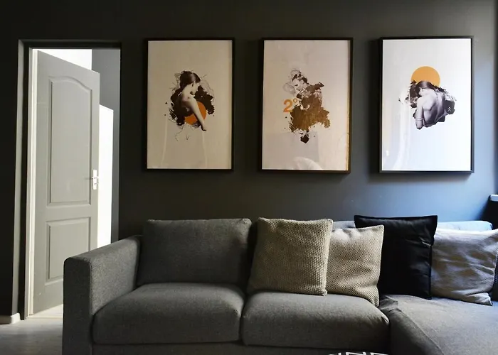 The Hidden Mark-2bdr Ap In Downtown * Bukarest